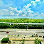 Luxury Apartment Sea View With Pool- Central 12 Min From The City Center