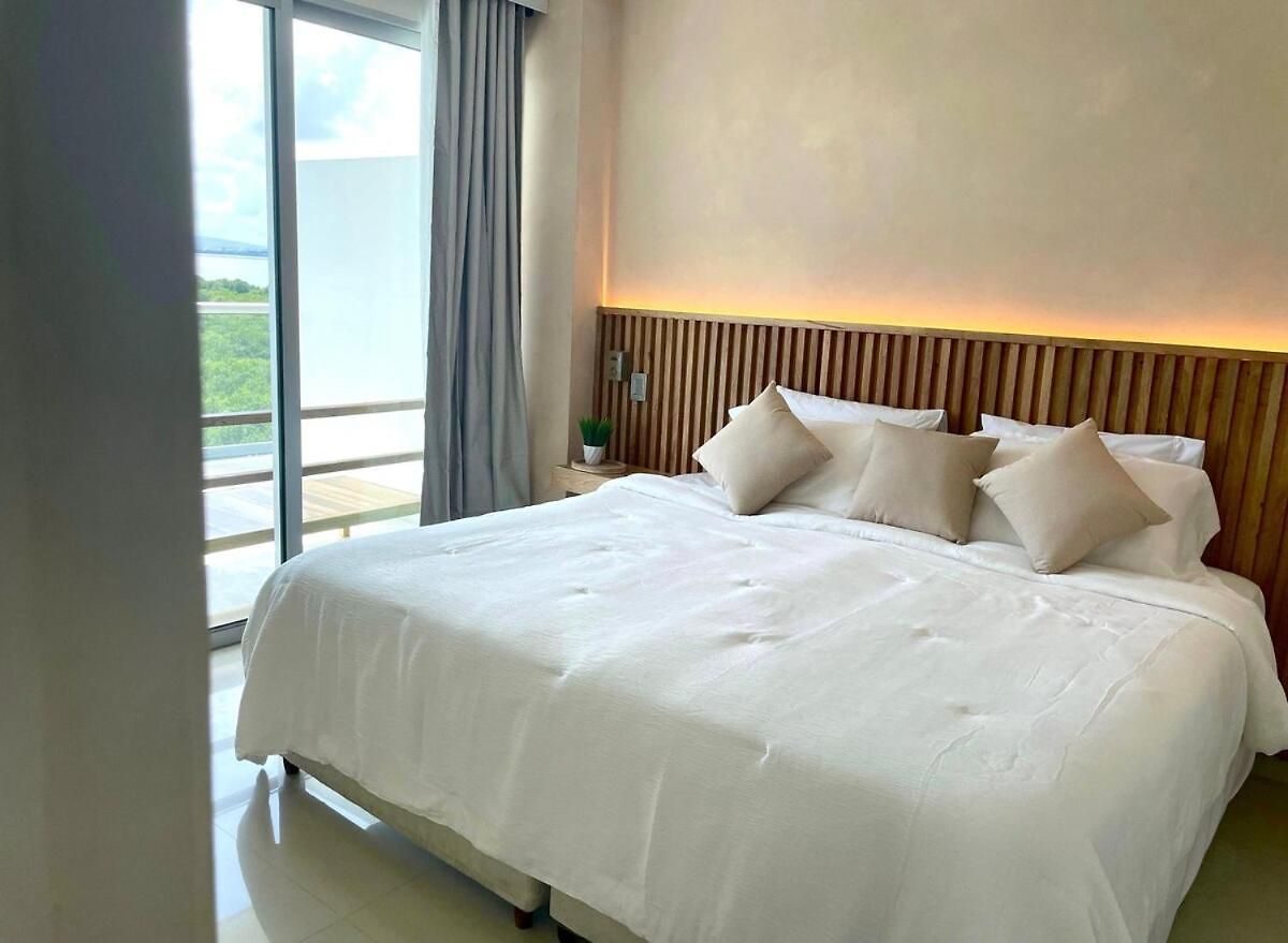 Luxury Sea View With Pool- 12 Min From The Center Apartamento