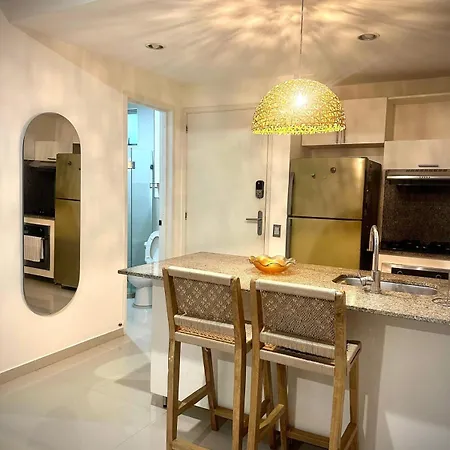 Luxury Sea View With Pool- 12 Min From The Center Apartamento *