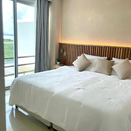 Luxury Sea View With Pool- 12 Min From The Center Apartment